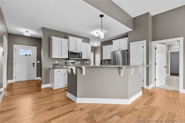 3102 Ambercrest Loop, Jeffersonville, IN 47130