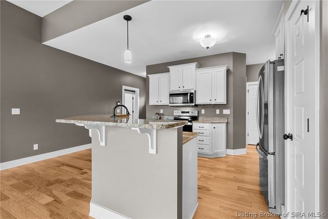 3102 Ambercrest Loop, Jeffersonville, IN 47130