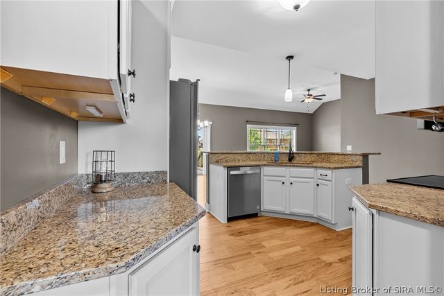3102 Ambercrest Loop, Jeffersonville, IN 47130