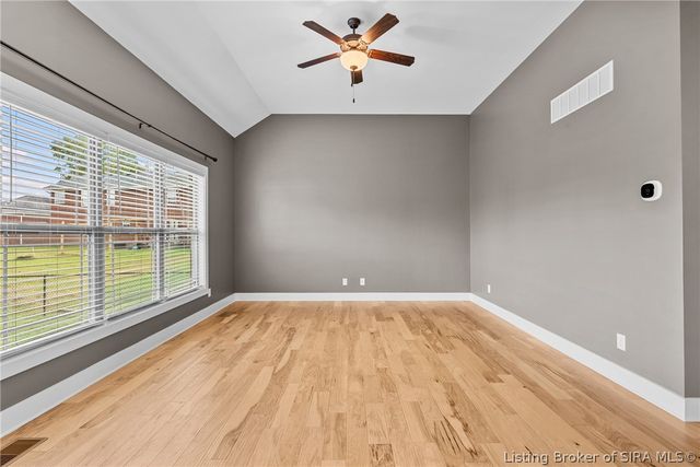 3102 Ambercrest Loop, Jeffersonville, IN 47130