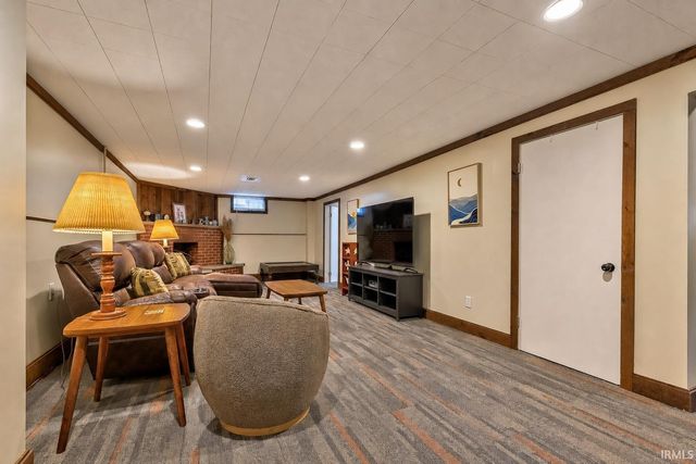 5209 Cunningham Drive, Evansville, IN 47711