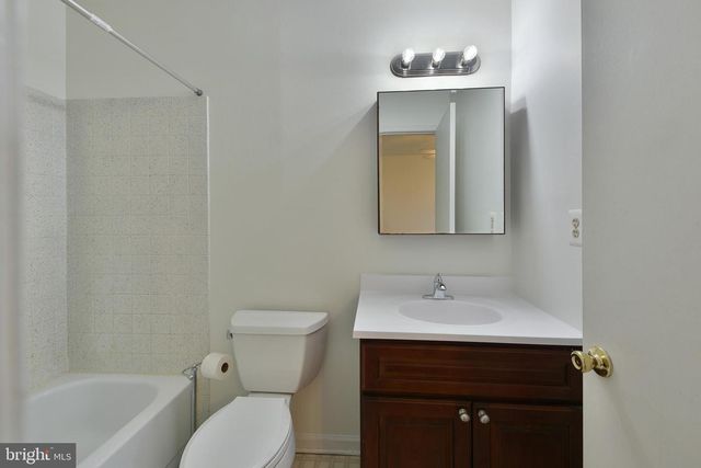 2205 ASH GROVE RD, Ambler, PA 19002