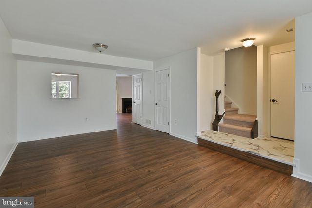 2205 ASH GROVE RD, Ambler, PA 19002