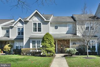 2205 ASH GROVE RD, Ambler, PA 19002