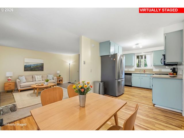 2245 PRINCETON Dr, Eugene, OR 97405