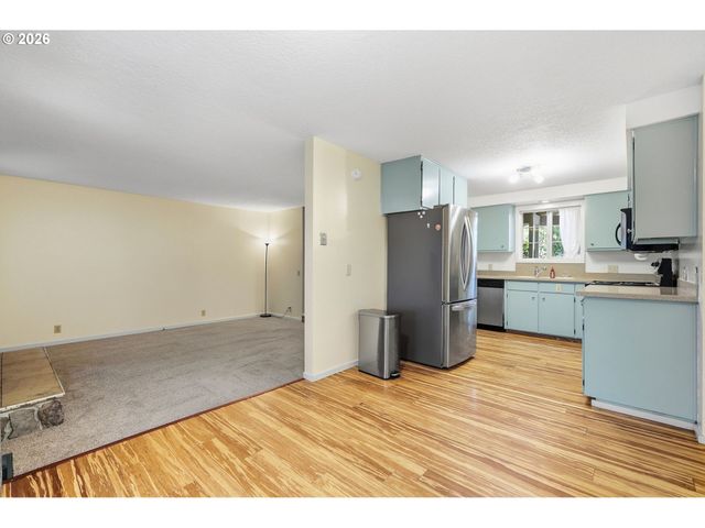 2245 PRINCETON Dr, Eugene, OR 97405