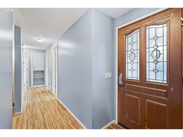 2245 PRINCETON Dr, Eugene, OR 97405