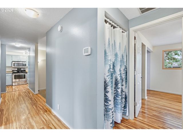 2245 PRINCETON Dr, Eugene, OR 97405