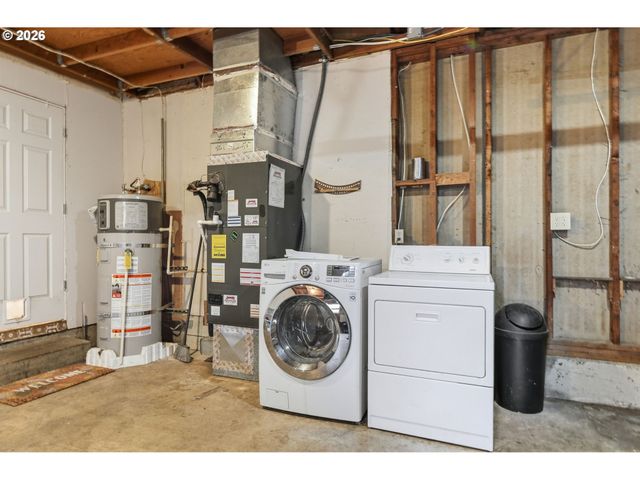 2245 PRINCETON Dr, Eugene, OR 97405