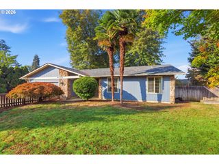 2245 PRINCETON Dr, Eugene, OR 97405