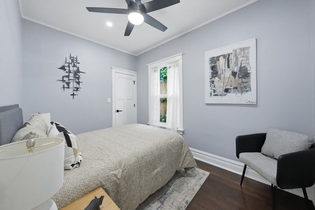 7545 S Rhodes Avenue, Chicago, IL 60619