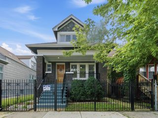 7545 S Rhodes Avenue, Chicago, IL 60619
