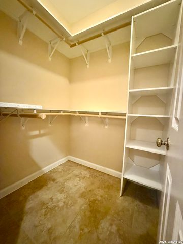 11839 Parliament St Apt 1422, San Antonio, TX 78216