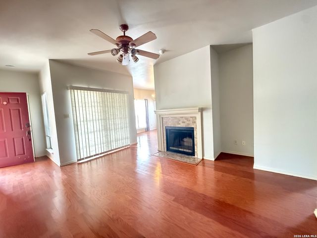 11839 Parliament St Apt 1422, San Antonio, TX 78216