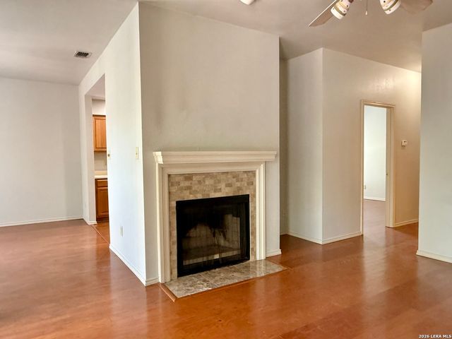 11839 Parliament St Apt 1422, San Antonio, TX 78216