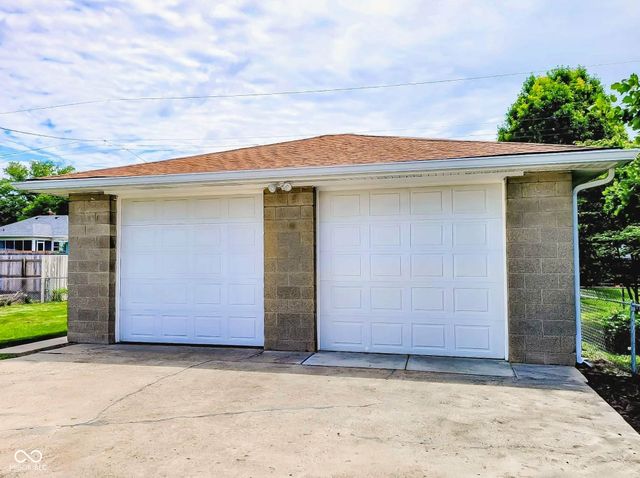 331 N 14th Avenue, Beech Grove, IN 46107
