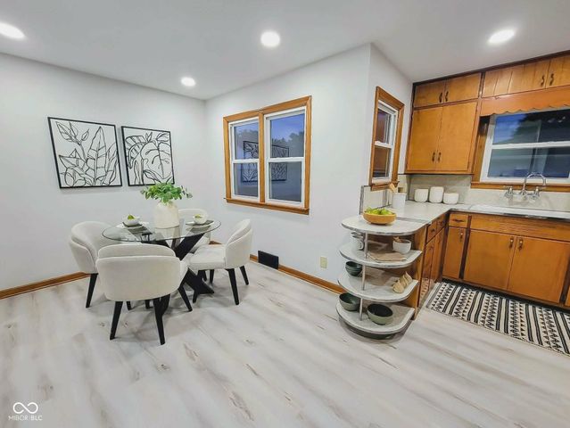 331 N 14th Avenue, Beech Grove, IN 46107