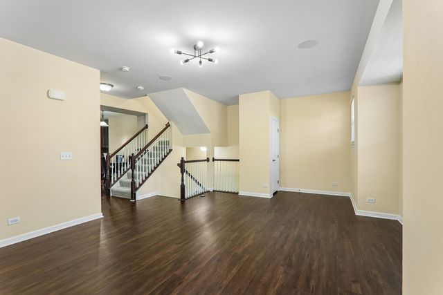 3475 Bradbury Circle, Aurora, IL 60504