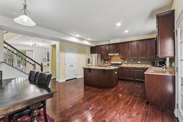 3475 Bradbury Circle, Aurora, IL 60504