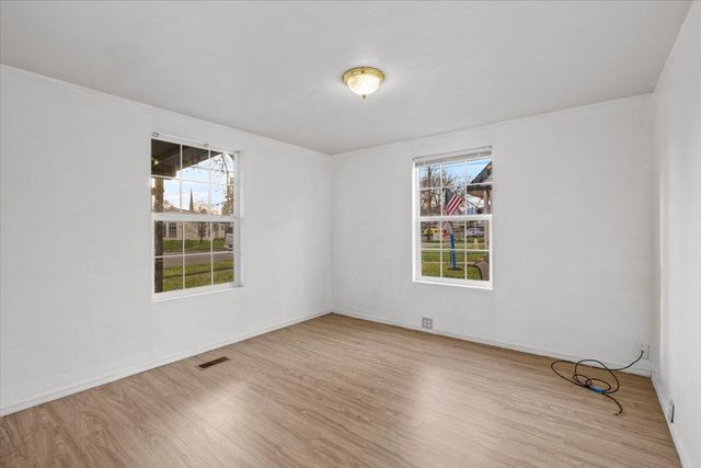 415 Summit Avenue, Medford, OR 97501