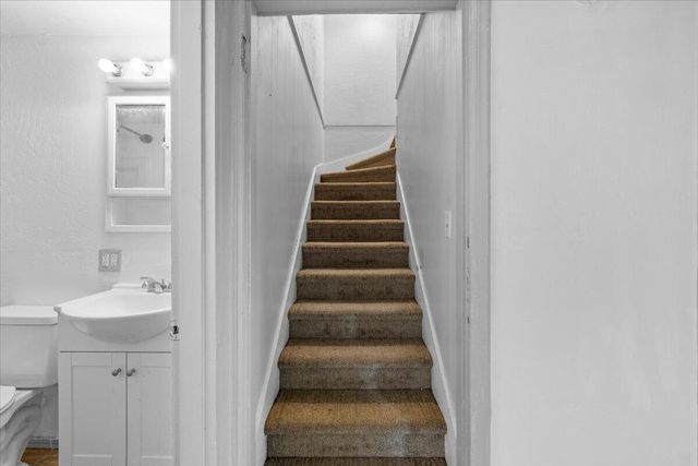 415 Summit Avenue, Medford, OR 97501