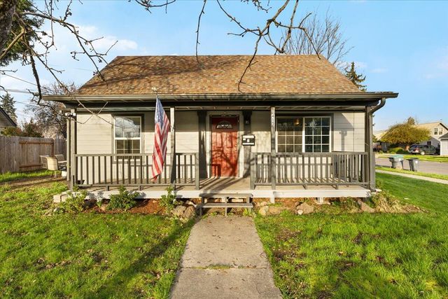 415 Summit Avenue, Medford, OR 97501