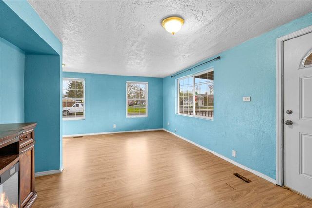 415 Summit Avenue, Medford, OR 97501