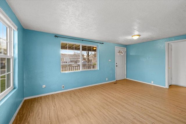 415 Summit Avenue, Medford, OR 97501