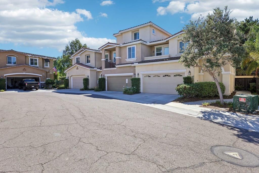 6977 Brass Pl, Carlsbad, CA 92009 — photo 2