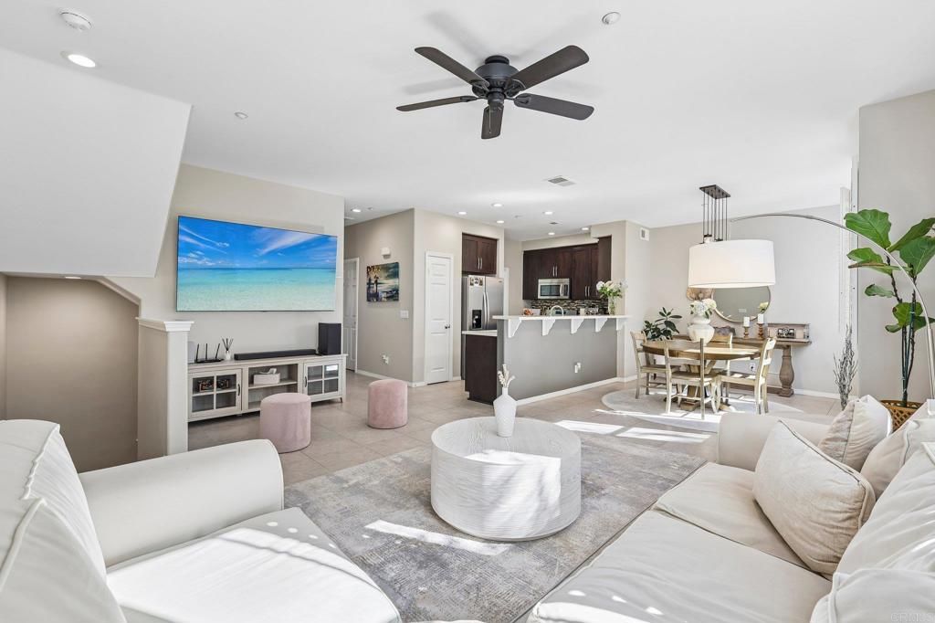 6977 Brass Pl, Carlsbad, CA 92009 — photo 3