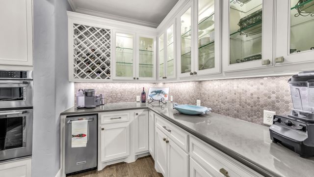 282 Sugartree Circle, Lipan, TX 76462
