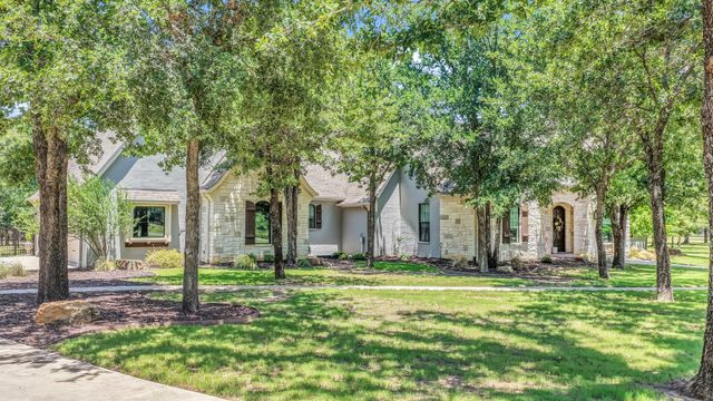 282 Sugartree Circle, Lipan, TX 76462