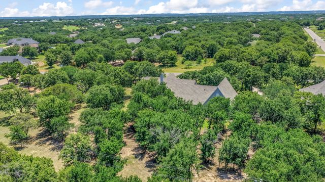 282 Sugartree Circle, Lipan, TX 76462