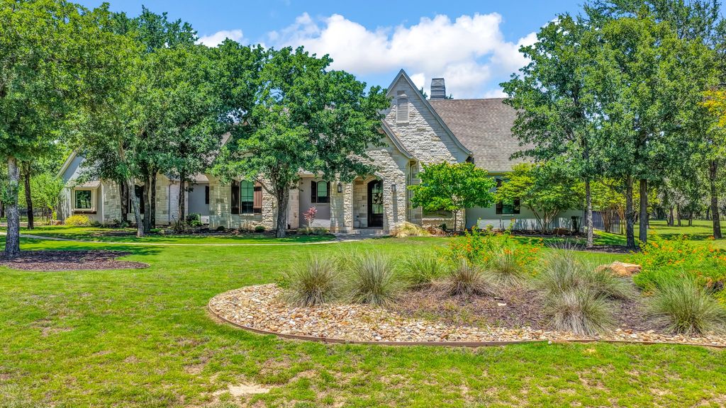 282 Sugartree Circle, Lipan, TX 76462