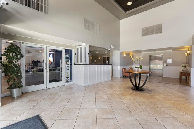 6400 Christie Avenue 3202, Emeryville, CA 94608