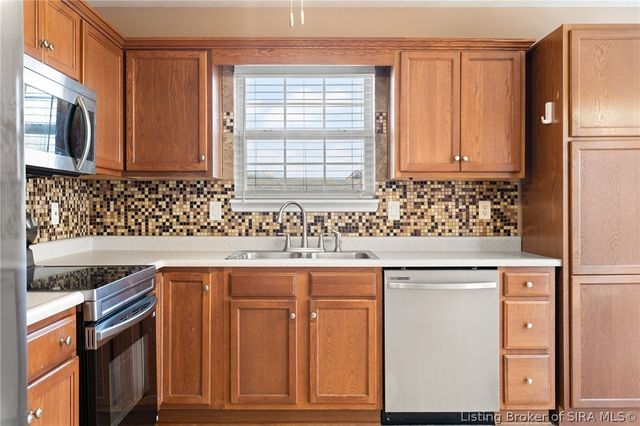 6514 Sunset Loop, Charlestown, IN 47111