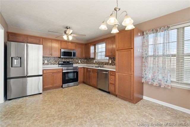 6514 Sunset Loop, Charlestown, IN 47111