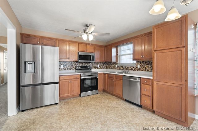 6514 Sunset Loop, Charlestown, IN 47111