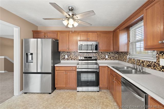 6514 Sunset Loop, Charlestown, IN 47111