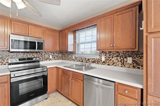 6514 Sunset Loop, Charlestown, IN 47111