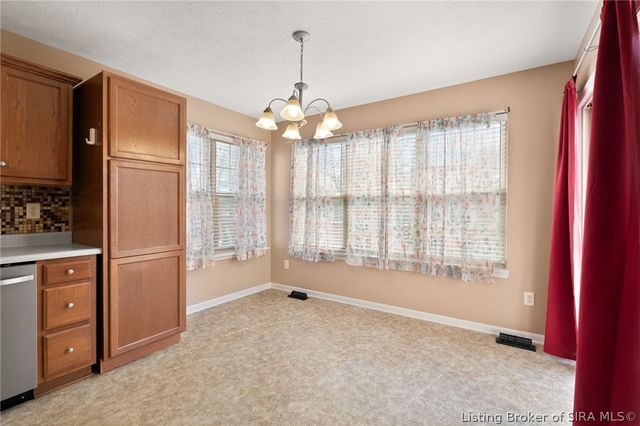 6514 Sunset Loop, Charlestown, IN 47111