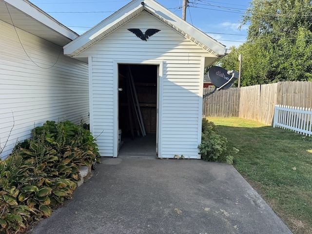 2358 W Lombard Street, Davenport, IA 52804