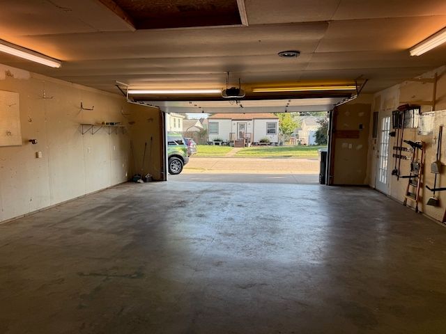 2358 W Lombard Street, Davenport, IA 52804