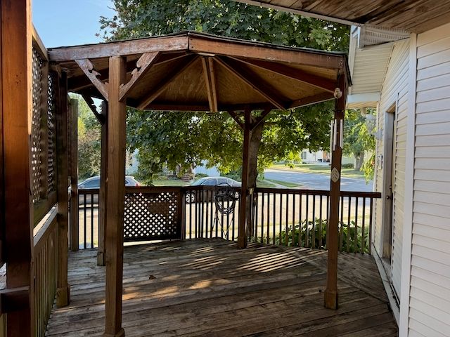 2358 W Lombard Street, Davenport, IA 52804