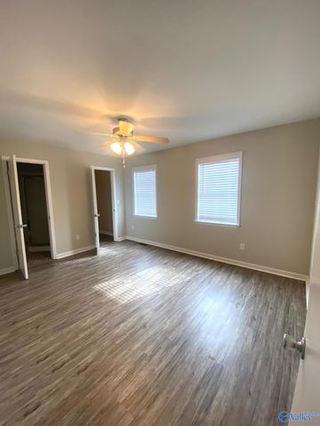 11112 South Memorial Parkway L2, Huntsville, AL 35803