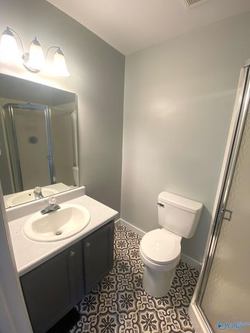 11112 South Memorial Parkway L2, Huntsville, AL 35803