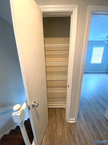 11112 South Memorial Parkway L2, Huntsville, AL 35803