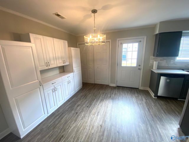 11112 South Memorial Parkway L2, Huntsville, AL 35803