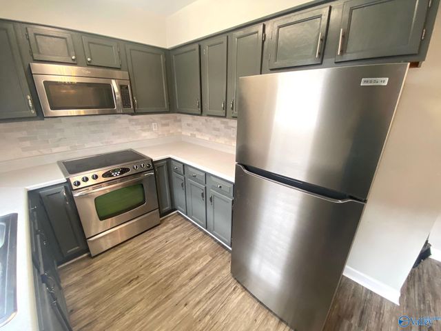 11112 South Memorial Parkway L2, Huntsville, AL 35803