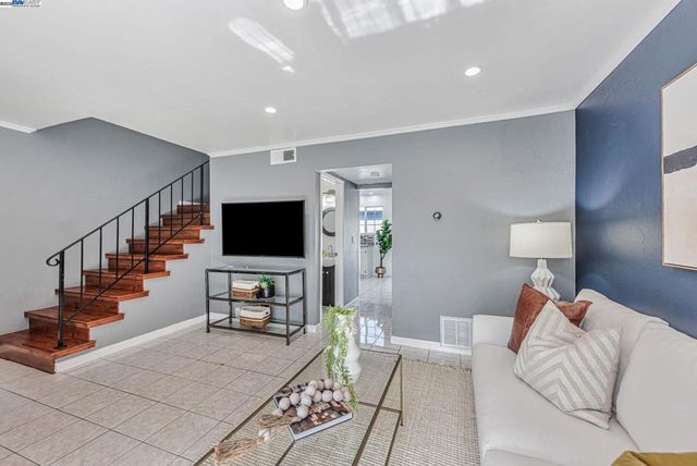 4633 Granada Way, Union City, CA 94587